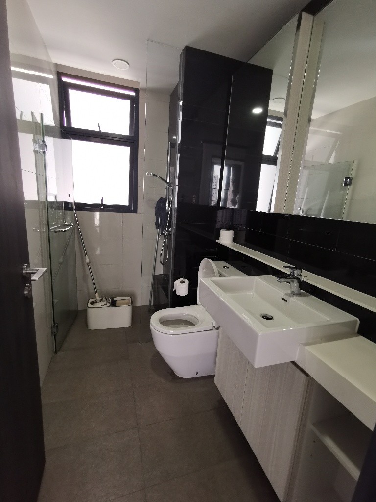 Room for rent / BRADDELL MRT/ TOA PAYOH MRT / Common room / 1pax stay / Available 14 Nov/ GEM RESIDENCES - Toa Payoh 大巴窑 - 整个住家 - Homates 新加坡