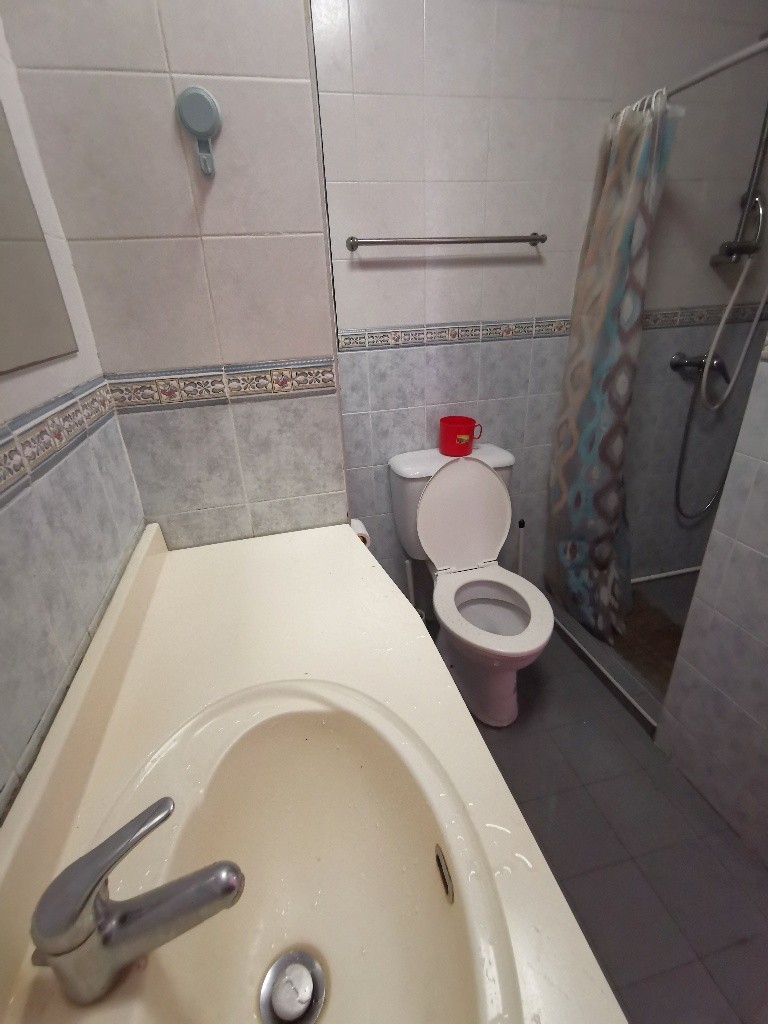 Available 9 Dec/Common Room/Wi-Fi/No owner staying/No Agent Fee/Cooking allowed/Near Toa Payoh/Novena MRT - Novena - Bedroom - Homates Singapore