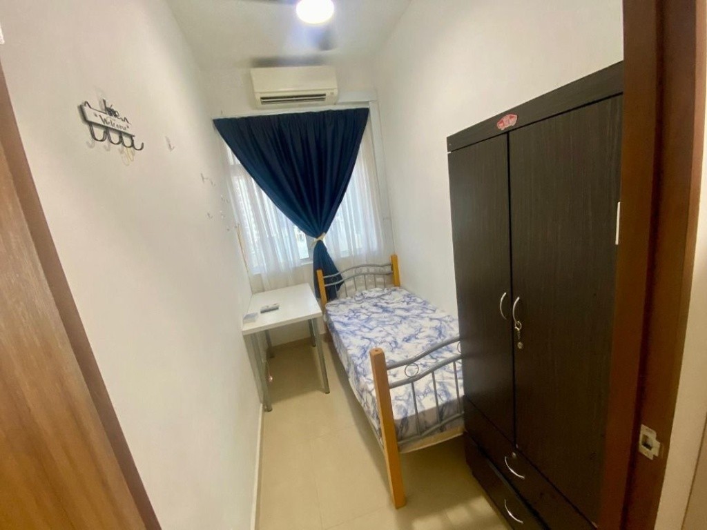 Room for rent / Toa Payoh, Boon Keng, Novena MRT / Common room / 1 pax stay only / Available Feb 26 - Toa Payoh 大巴窯 - 整個住家 - Homates 新加坡