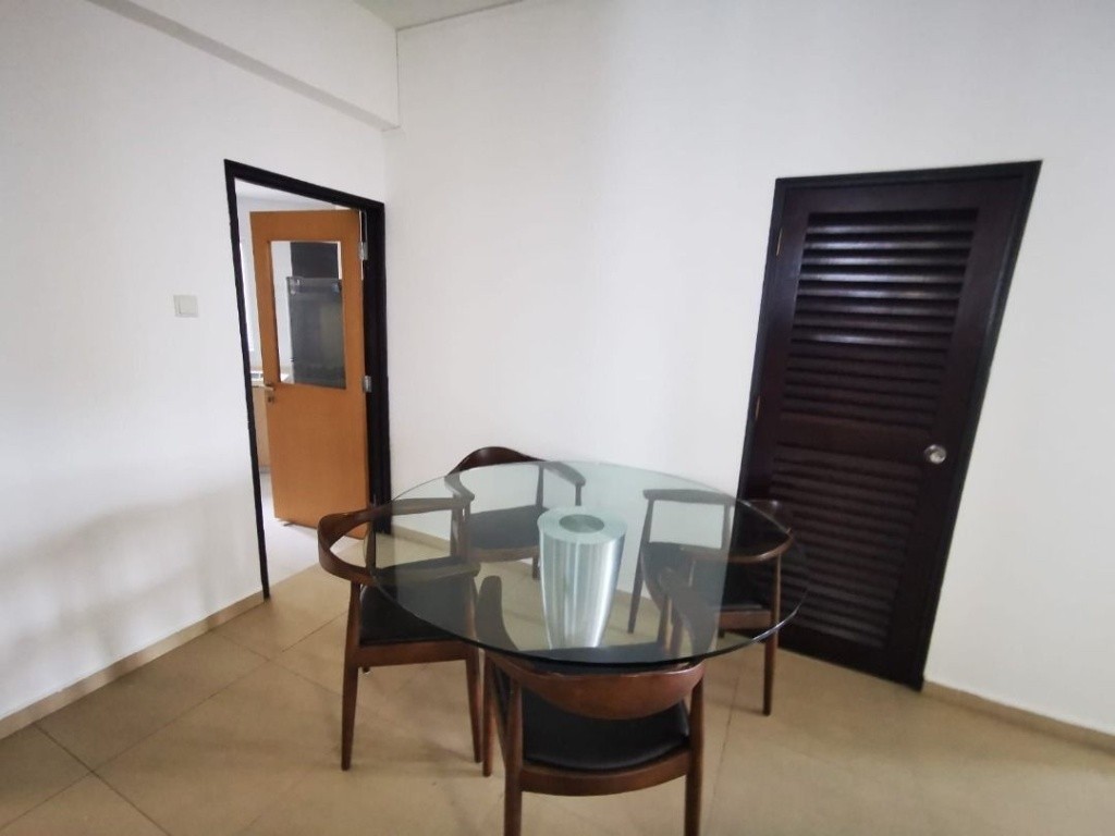 Room for rent / Toa Payoh, Boon Keng, Novena MRT / Common room / 1 pax stay / Available﻿ IMMEDIATE - Novena 諾維娜 - 分租房間 - Homates 新加坡
