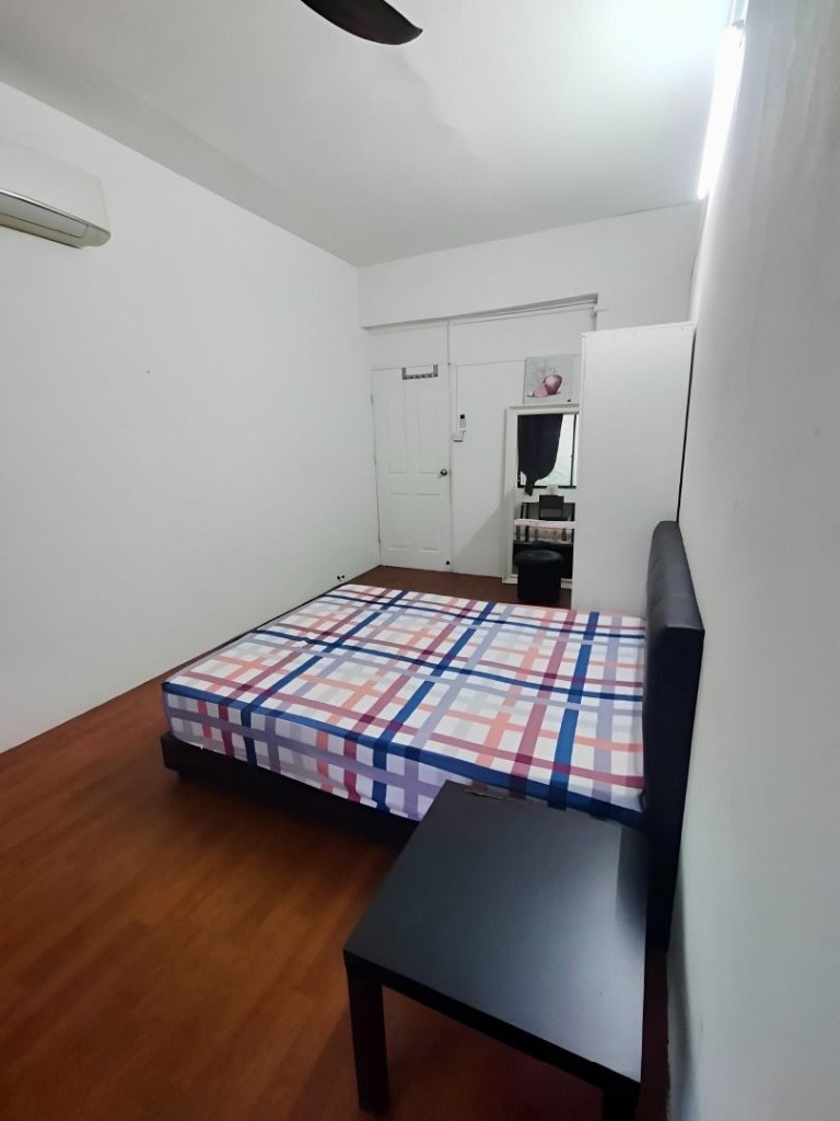 Room for rent / Tiong Bahru, Havelock / Common room / 1pax stay / Available April 13 - Tiong Bahru 中嗒魯 - 分租房間 - Homates 新加坡