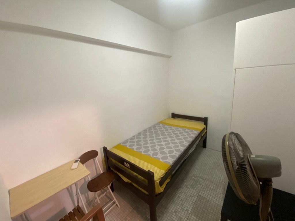 Room for rent / BRADDELL, MARYMOUNT, CALDECOTT MRT / Common room / 1pax stay / Available IMMEDIATELY - Braddell 布萊徳 - 分租房間 - Homates 新加坡