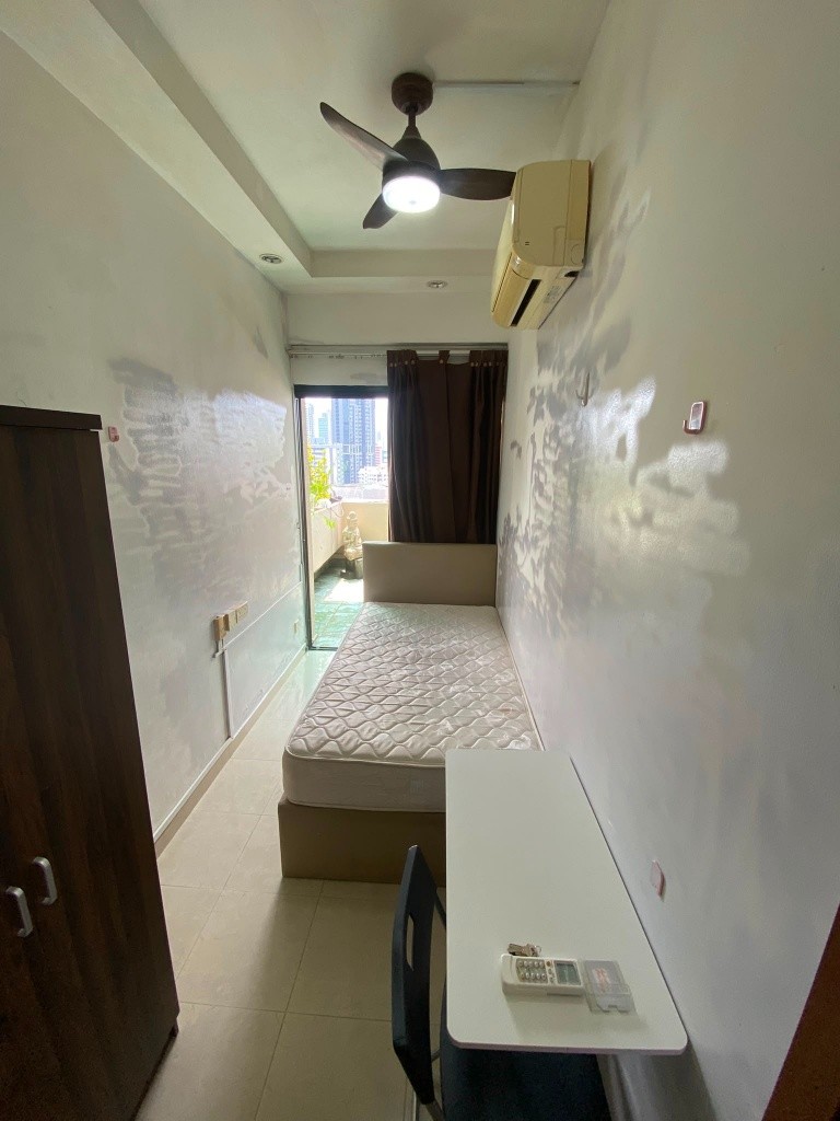 Room for Rent/ Available Immediate/Include Utilities/Wifi/Aircon/No Agent Fee/Light Cooking Allowed/Washing Machine - Toa Payoh 大巴窯 - 整個住家 - Homates 新加坡