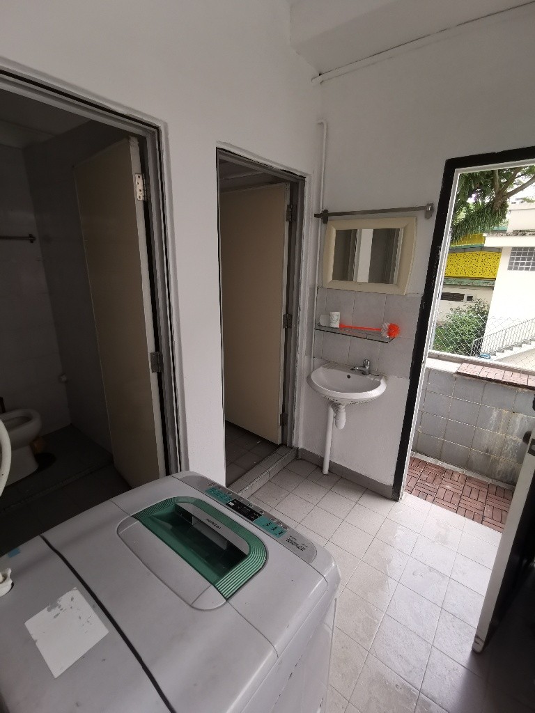 Available﻿ Immediate - Common Room/Include Utilities/Wifi/Aircon/No Agent Fee/Light Cooking Allowed/Washing Machine - Toa Payoh 大巴窯 - 整個住家 - Homates 新加坡
