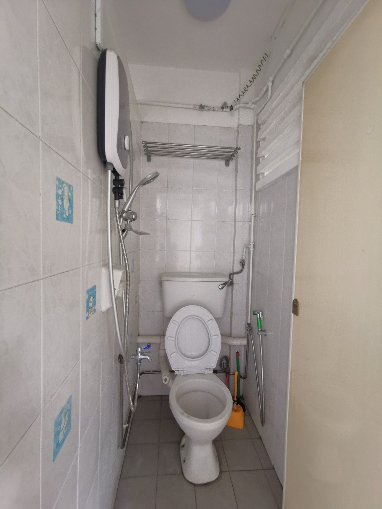Available﻿ Immediate - Common Room/Include Utilities/Wifi/Aircon/No Agent Fee/Light Cooking Allowed/Washing Machine - Toa Payoh 大巴窯 - 整個住家 - Homates 新加坡