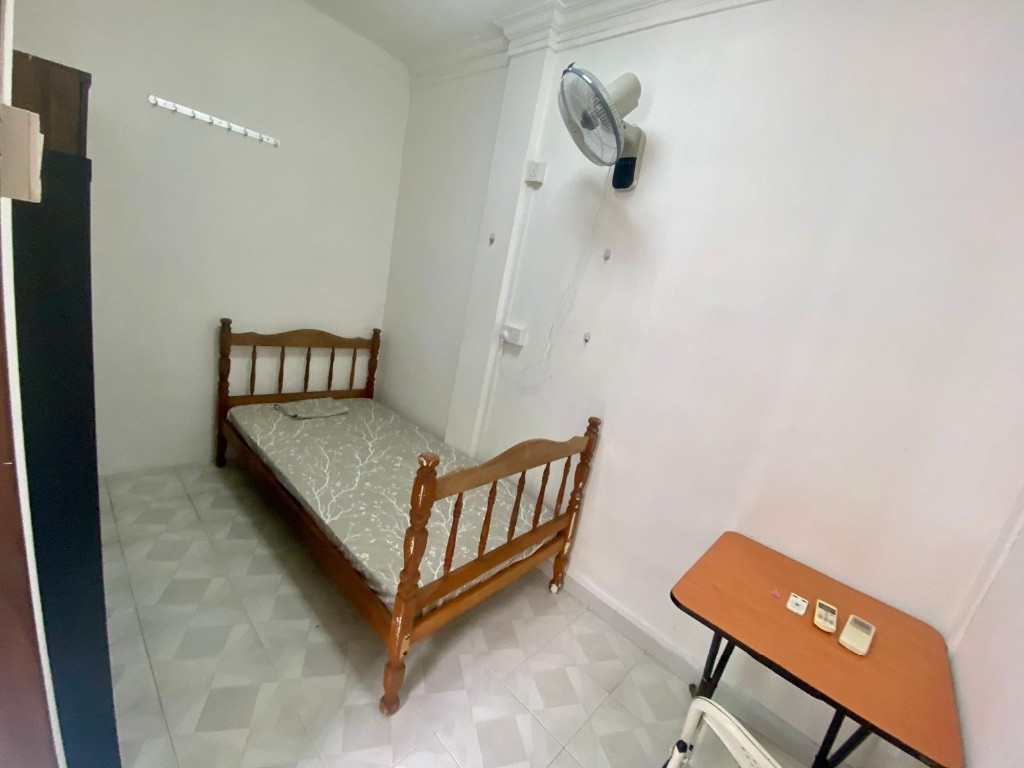 Room for rent / TOA PAYOH / Common room / 1pax stay / Available Immediately - Toa Payoh 大巴窯 - 分租房間 - Homates 新加坡