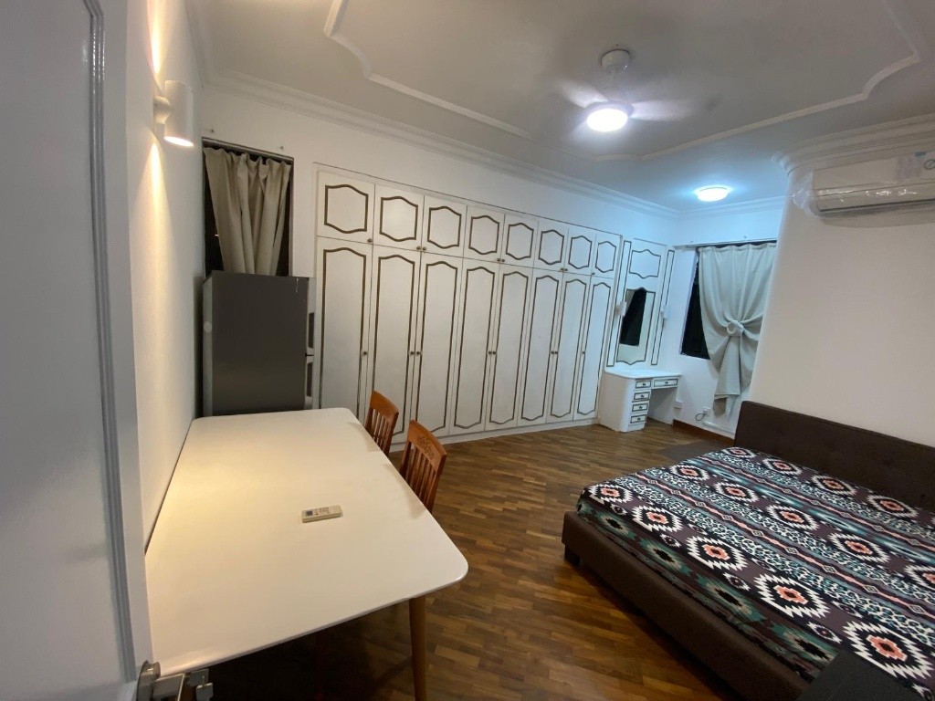 Room for rent / TOA PAYOH, NOVENA MRT / Master room / 1pax stay / Available Sept 2 - Toa Payoh 大巴窯 - 分租房間 - Homates 新加坡