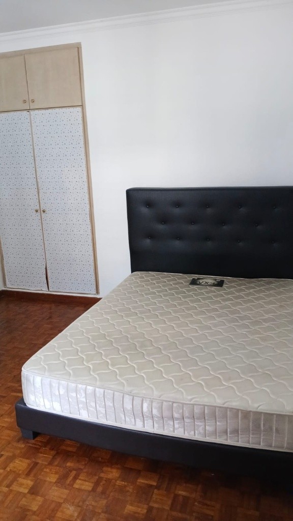 Room for rent / TOA PAYOH / NOVENA / Common room / 1pax stay / Available immediate - Toa Payoh 大巴窯 - 分租房間 - Homates 新加坡