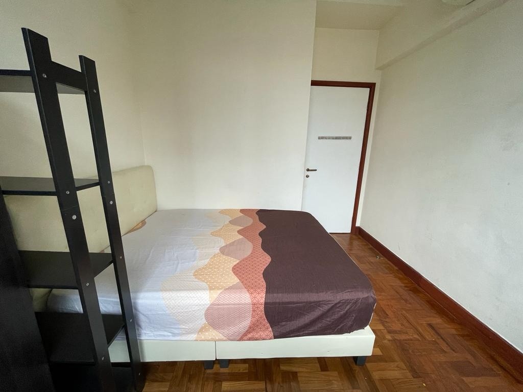 Room For rent/43 JURONG EAST AVENUE 1, PARC OASIS BLK HIBISCUS 60977 Road/commen /for 1pax/ Available Immediate  - Toa Payoh 大巴窯 - 整個住家 - Homates 新加坡