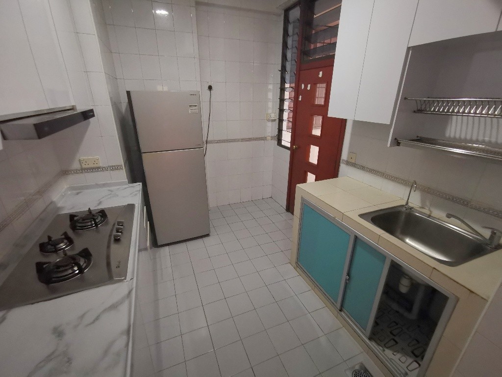 Room For rent/43 JURONG EAST AVENUE 1, PARC OASIS BLK HIBISCUS 60977 Road/commen /for 1pax/ Available Immediate  - Toa Payoh 大巴窯 - 整個住家 - Homates 新加坡