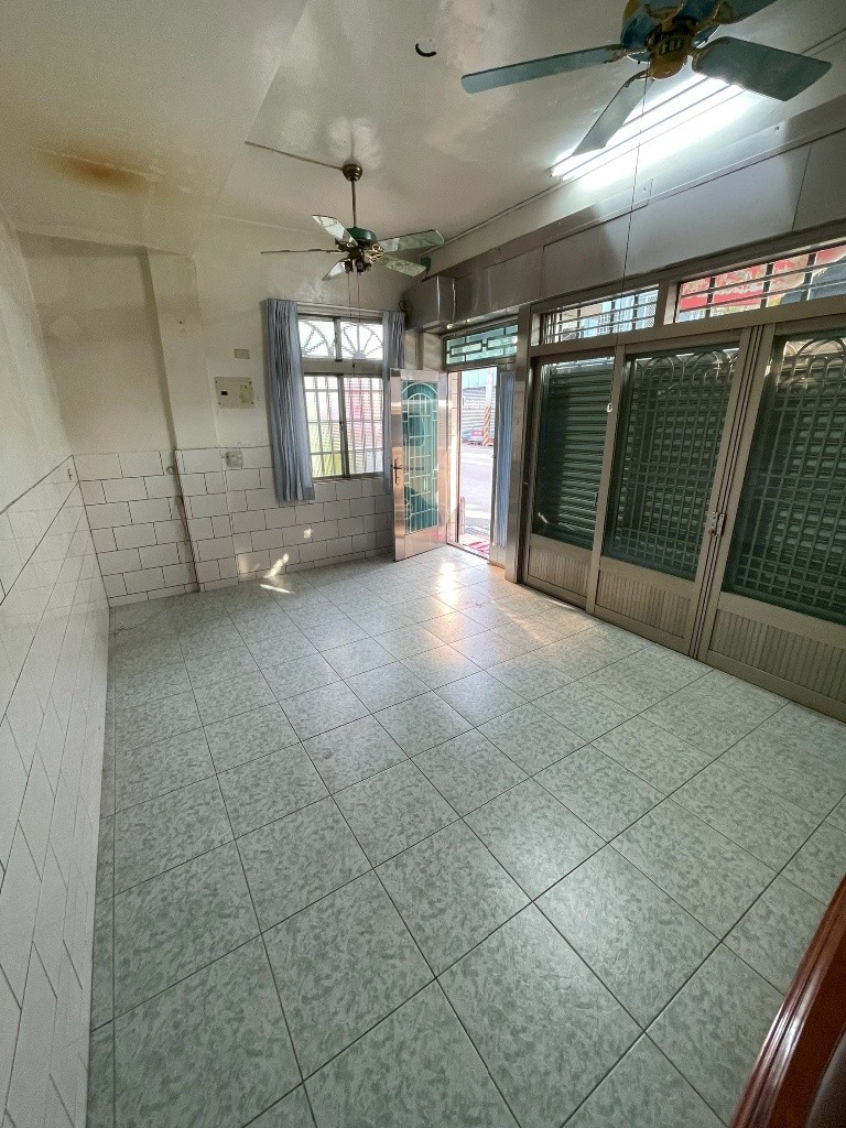 ⭐稀有⭐台水台電⭐孝親房🏡5房2廳3衛✔️可租補 - Fengyuan - Flat - Homates Taiwan