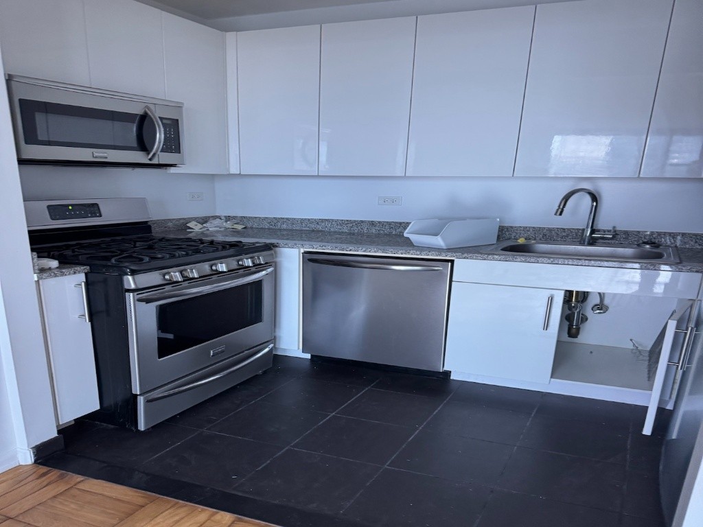 纽约曼哈顿中城一室一厅出租$4425/月包水暖 -  - 整套出租 - Homates 美國