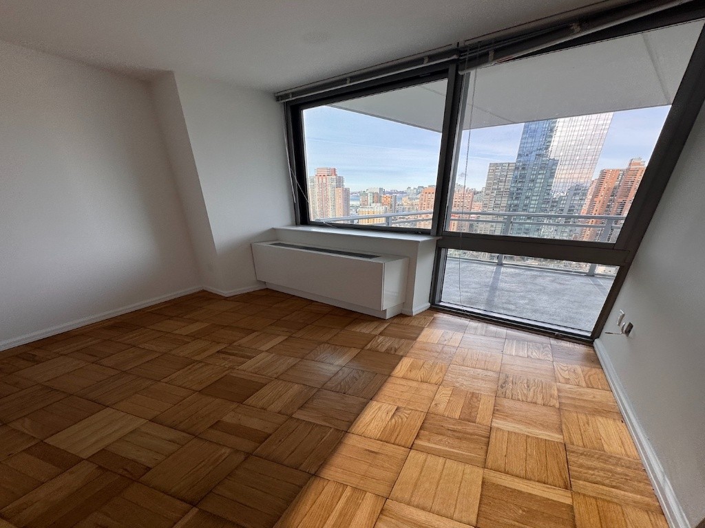 纽约曼哈顿中城一室一厅出租$4425/月包水暖 -  - 整套出租 - Homates 美國